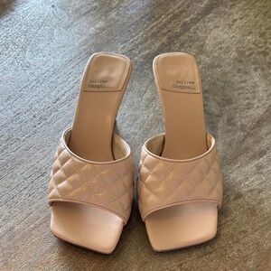 Jeffrey Campbell Nude Quilted Mules 8m